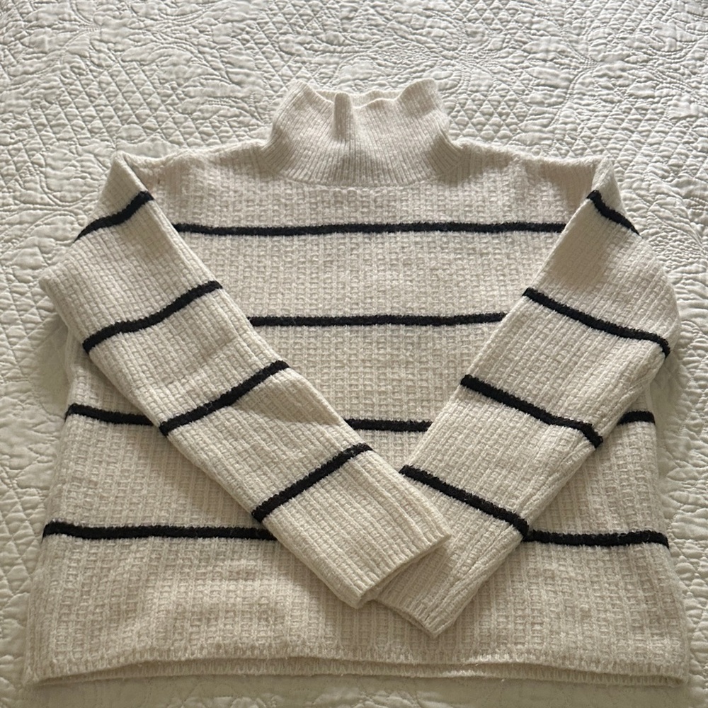Ann Taylor Cream Knit Sweater
